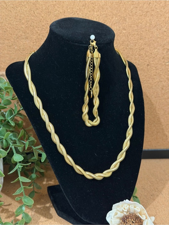 Plunder Jewelry - Plunder Elegant Gold-Tone Twisted Rae Rope Necklace and Bracelet Set